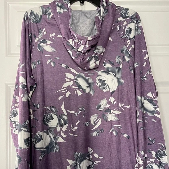 Sweatshirt - Picture 3 of 3